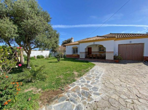Villa Manoli: 4 bedroom villa in Zahora, ideal for 2 families